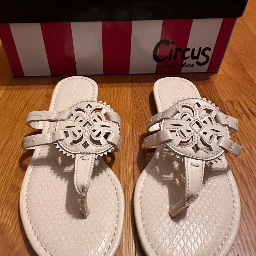 Circus by Sam Edelman Cream Sandals - Picture 1 of 3